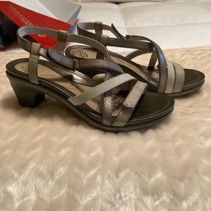 Abeo Sandals Size 7